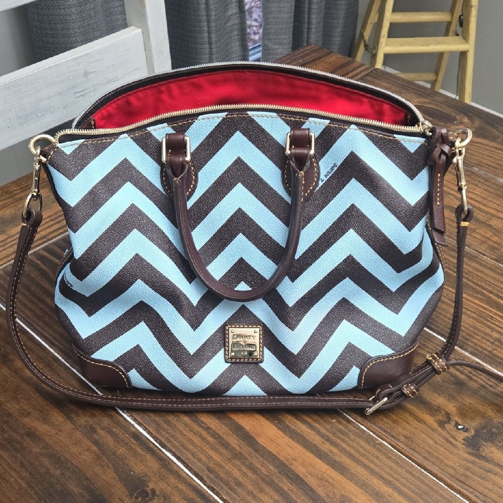 Dooney & Bourke Purse